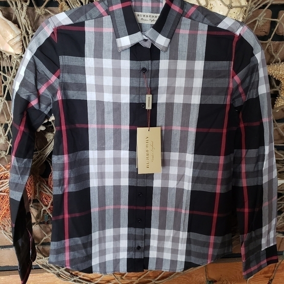 𝅺BURBERRY Button down shirt. Size Sp - Picture 1 of 5